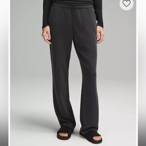 Lulu lemon softstreme pants size 4